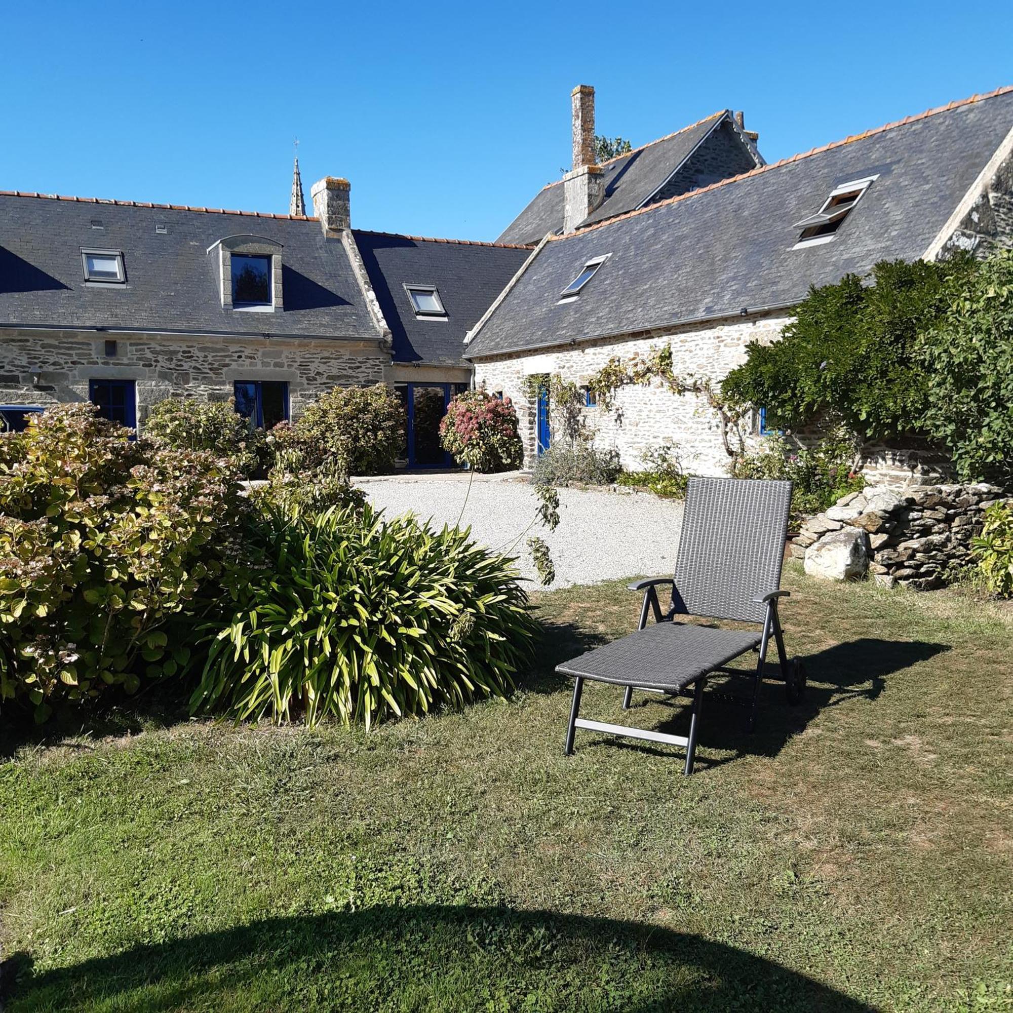 Holiday home Les De Treguennec